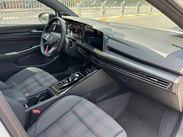 Volkswagen Golf GTI 2021 2021款 改款 380TSI DSG GTI