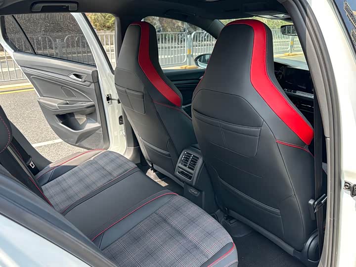 Volkswagen Golf GTI 2021 2021款 改款 380TSI DSG GTI