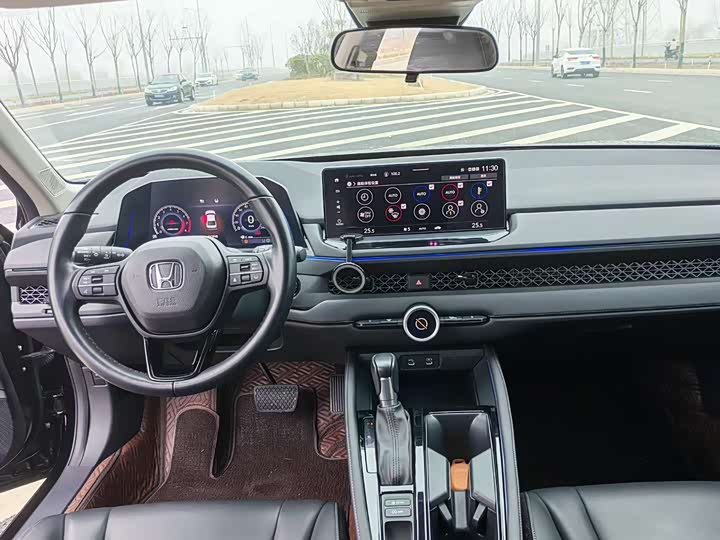 Фото 6 - Honda Accord