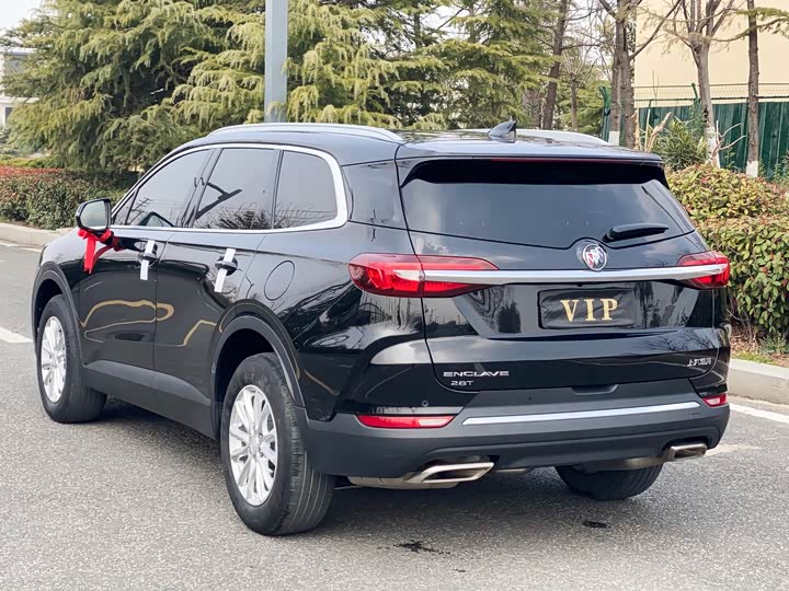 Фото 7 - Buick Enclave