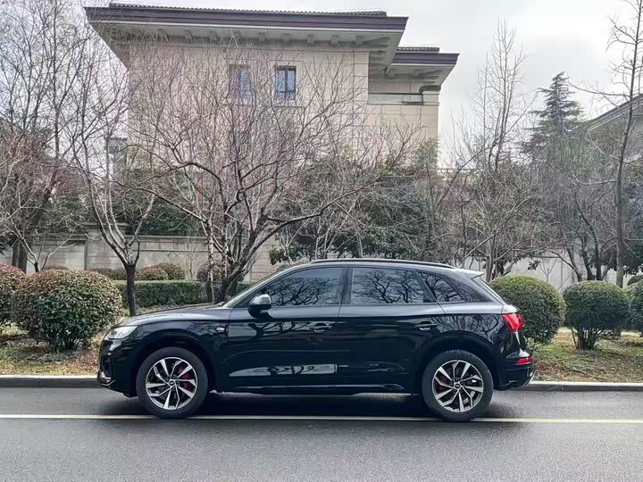 Zdjęcie 5 - Audi Q5L