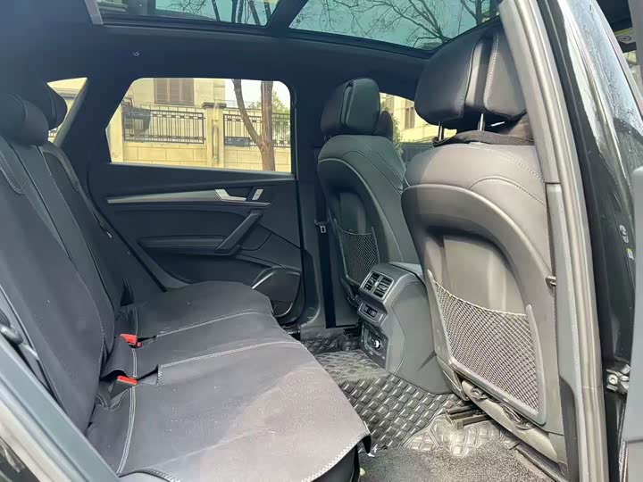 Zdjęcie 7 - Audi Q5L