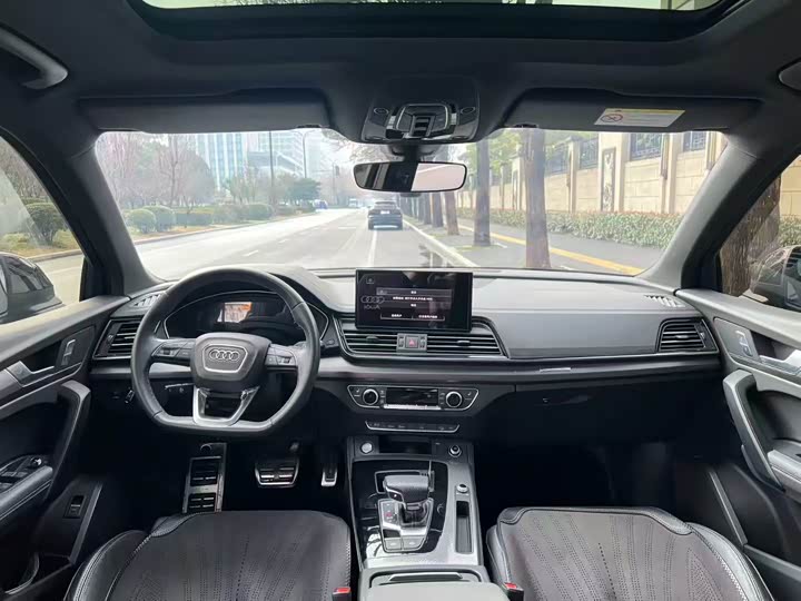 Zdjęcie 9 - Audi Q5L