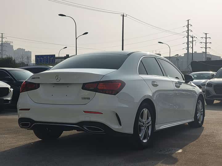 Фото 9 - Mercedes-Benz A-Class
