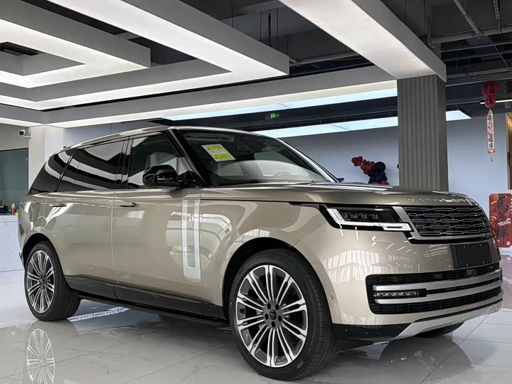 Land Rover Range Rover 2026 2026款 3.0 L6 400PS AB长轴版