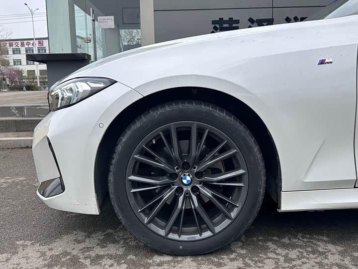 Zdjęcie 4 - BMW 3 Series