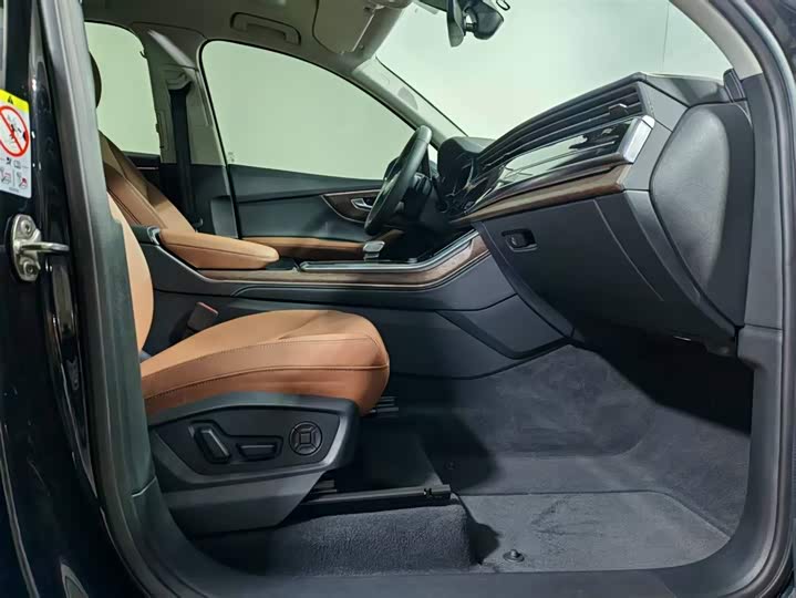 Audi Q7 2025 2025款 55 TFSI quattro S line运动型