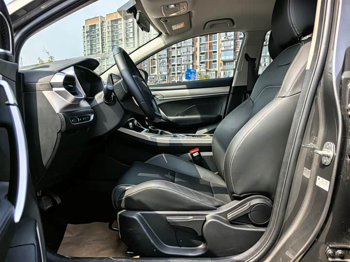 Geely Coolray 2025 2025款 1.5L CVT 超能