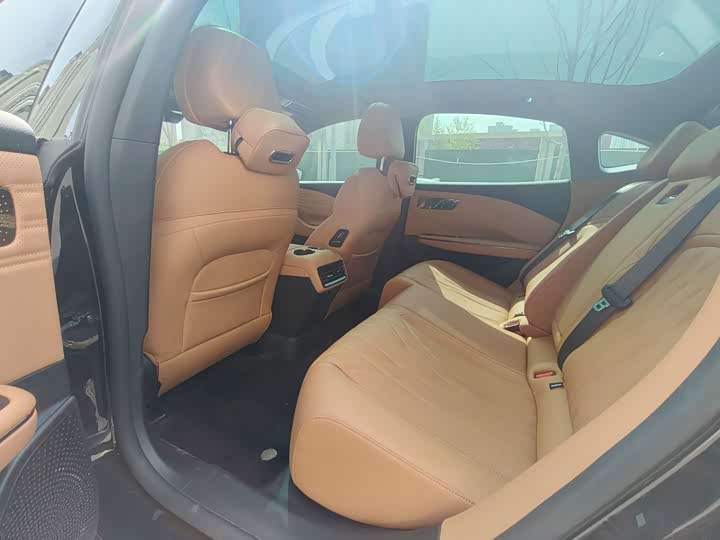 Фото 5 - Geely Galaxy Starshine 8 EM-i