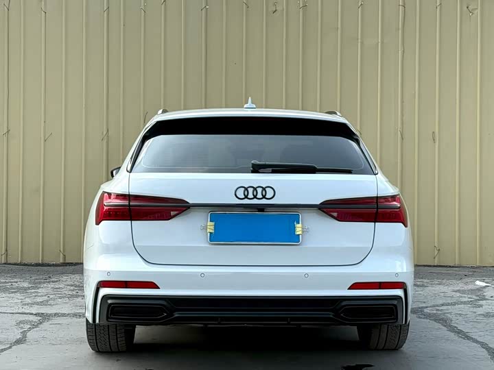 Audi A6 2022 2022款 Avant 先锋派 45 TFSI 臻选动感型