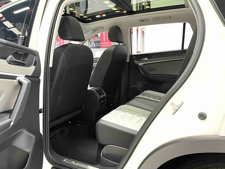 Фото 9 - Volkswagen Tayron