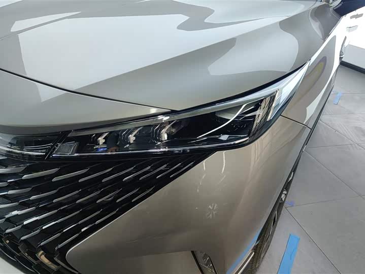 Roewe RX5 Hybrid 2023 2023款 eRX5 超混优越版