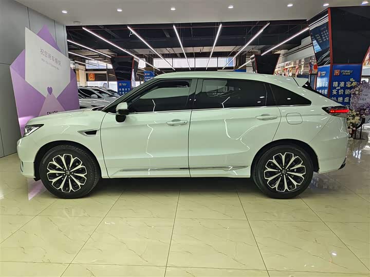 Фото 7 - Honda UR-V
