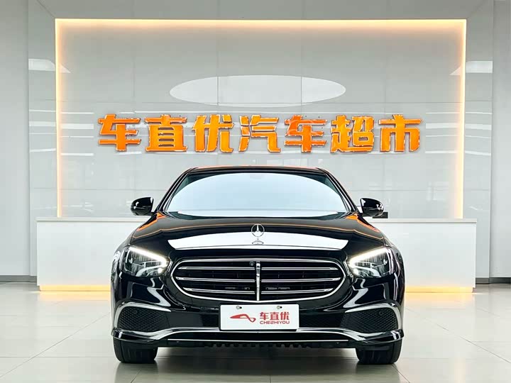 Фото 3 - Mercedes-Benz E-Class