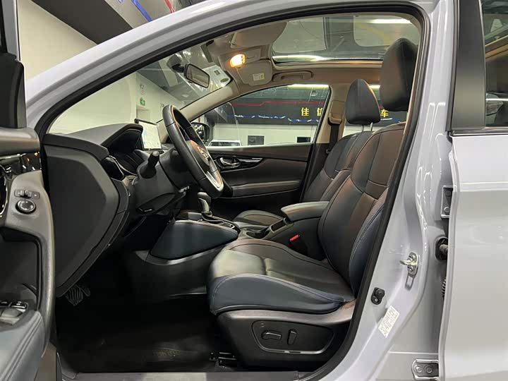 Nissan Qashqai 2025 2025款 荣誉 2.0L CVT XV+领先版