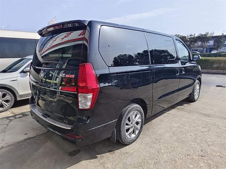 Dongfeng Forthing Lingzhi Plus 2021 2021款 2.0L 手动豪华型 7座