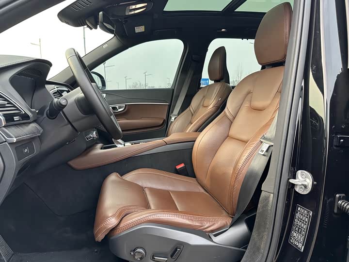 Volvo XC90 2024 2024款 B6 智雅豪华版 7座