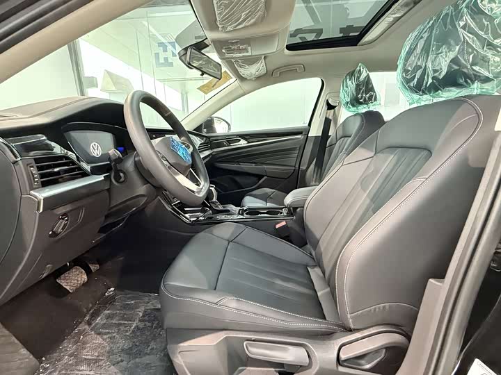 Volkswagen Passat Hybrid 2025 2025款 430PHEV 混动商务版