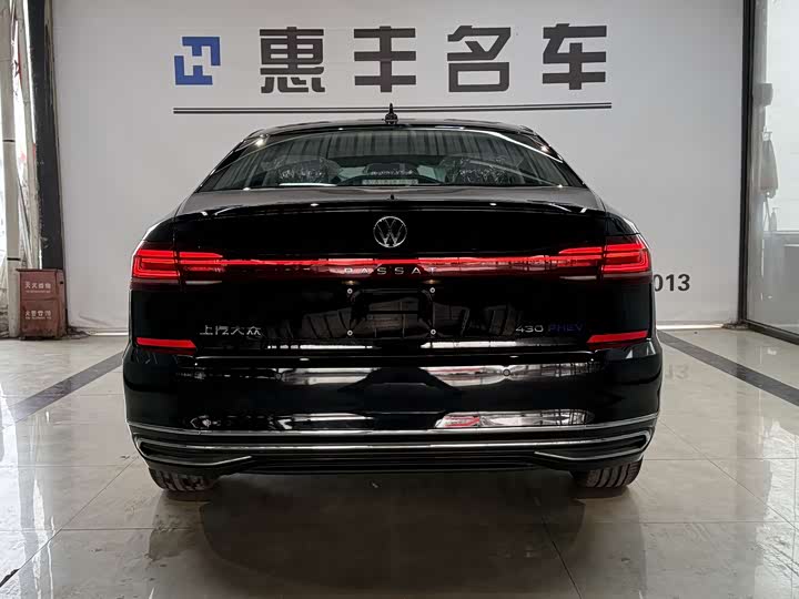 Volkswagen Passat Hybrid 2025 2025款 430PHEV 混动商务版