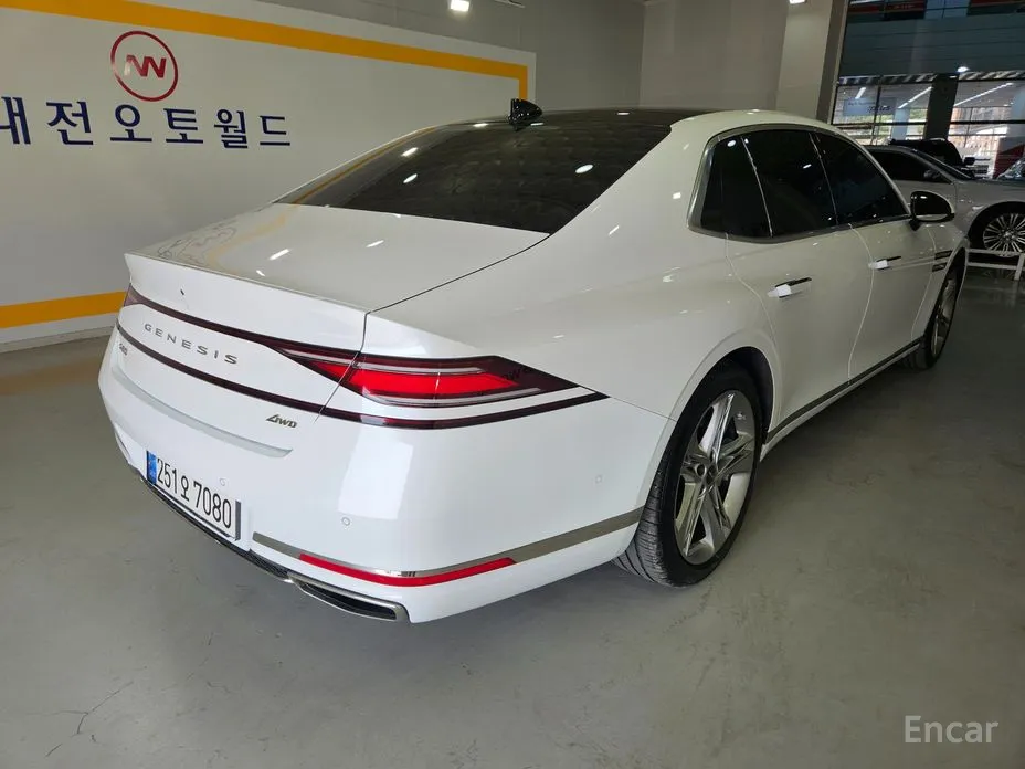 Фото 6 - Genesis G90
