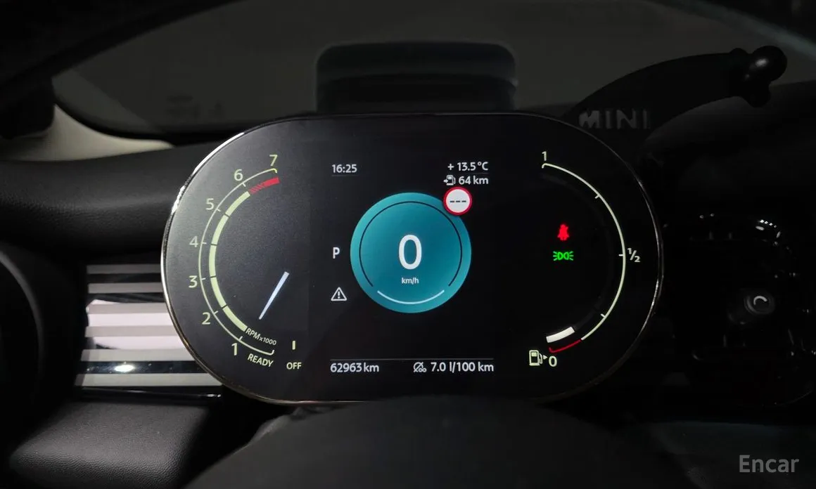 Photo 8 - Mini Cooper