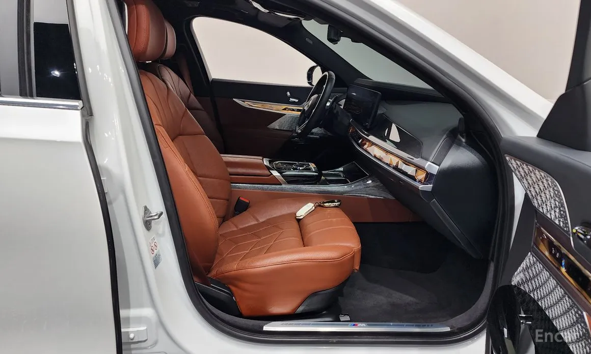 BMW 7 Series 2022 750e xDrive M Sport