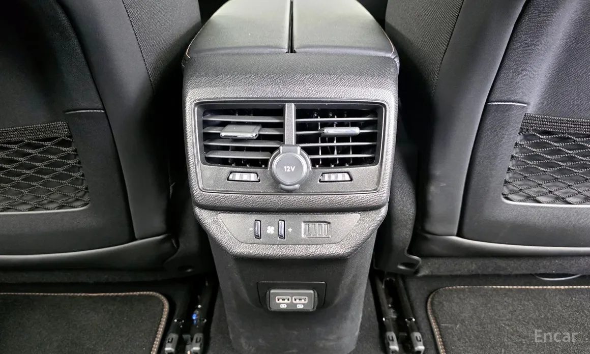 Фото 18 - Peugeot 5008