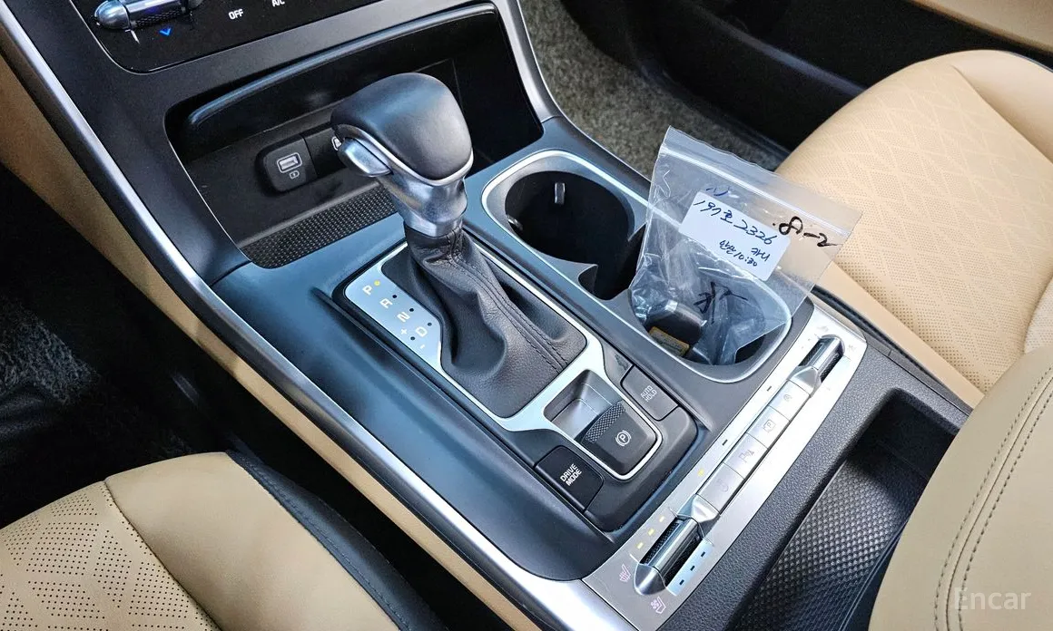 Photo 9 - Kia Carnival
