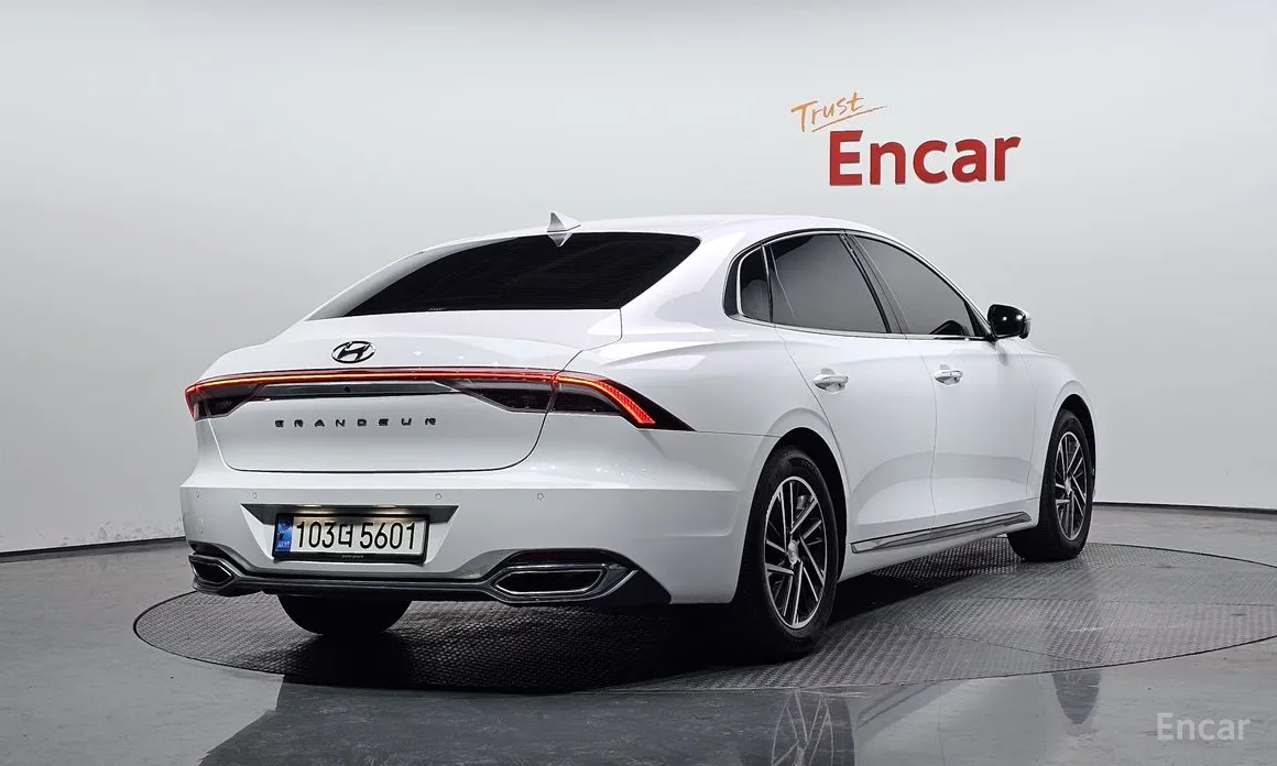 Zdjęcie 2 - Hyundai Grandeur