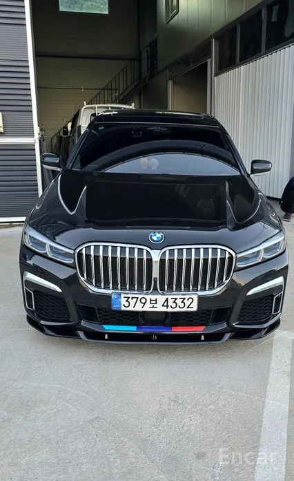BMW 7 Series 2015 745Le iPerformance M Sport
