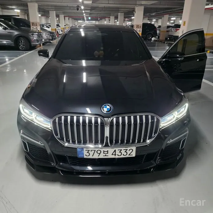 BMW 7 Series 2015 745Le iPerformance M Sport