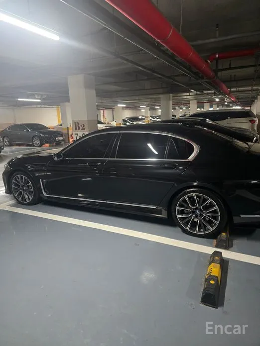 BMW 7 Series 2015 745Le iPerformance M Sport