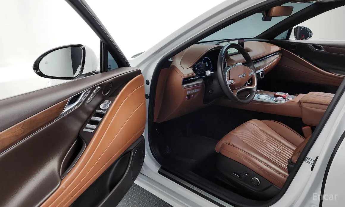 Фото 10 - Genesis G80