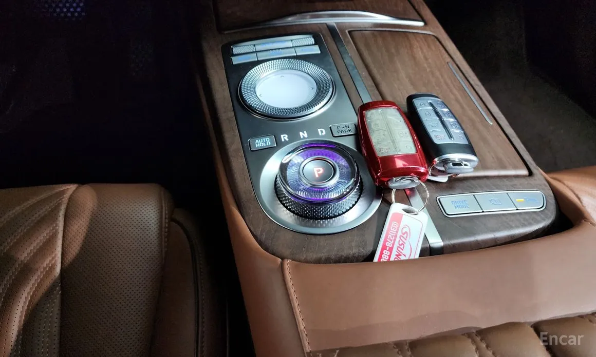 Фото 9 - Genesis G80