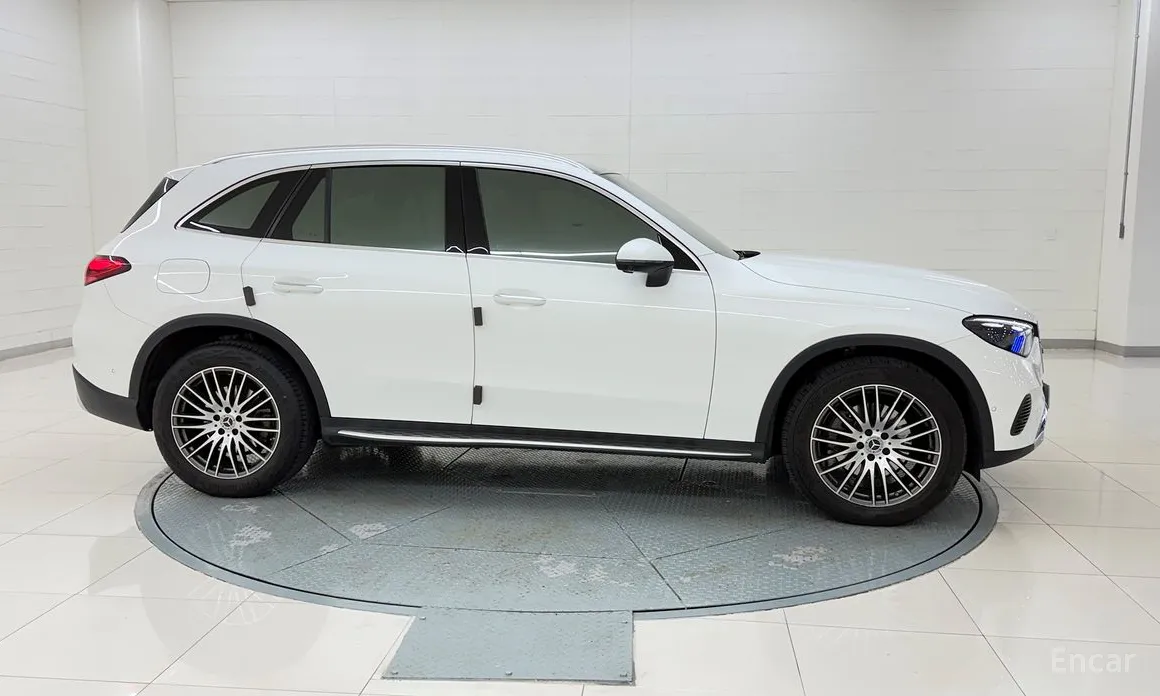 Фото 6 - Mercedes-Benz GLC-Class