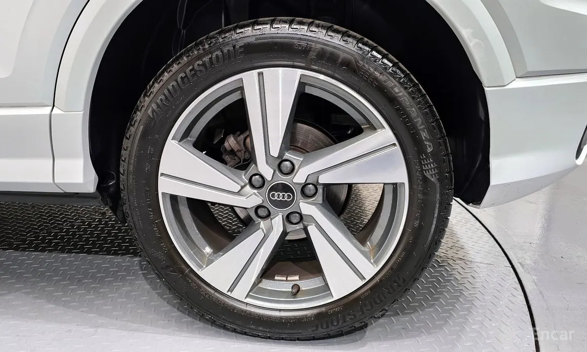 Audi Q2 2017 35 TDI Premium
