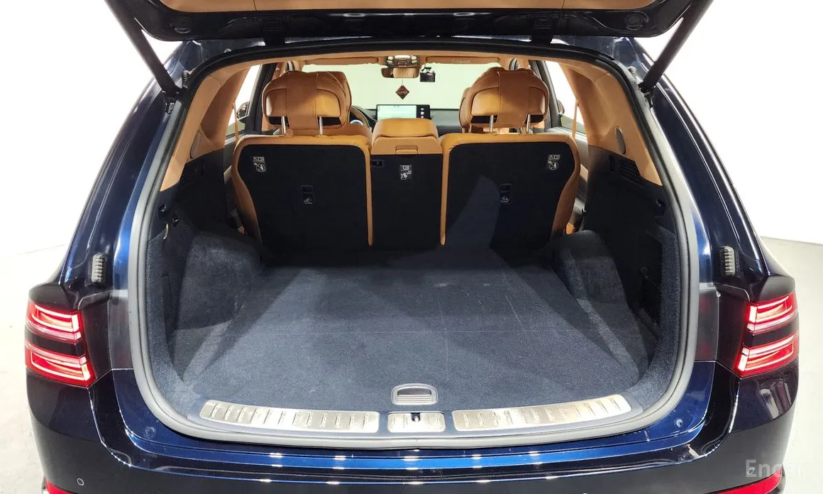 Фото 20 - Genesis GV80