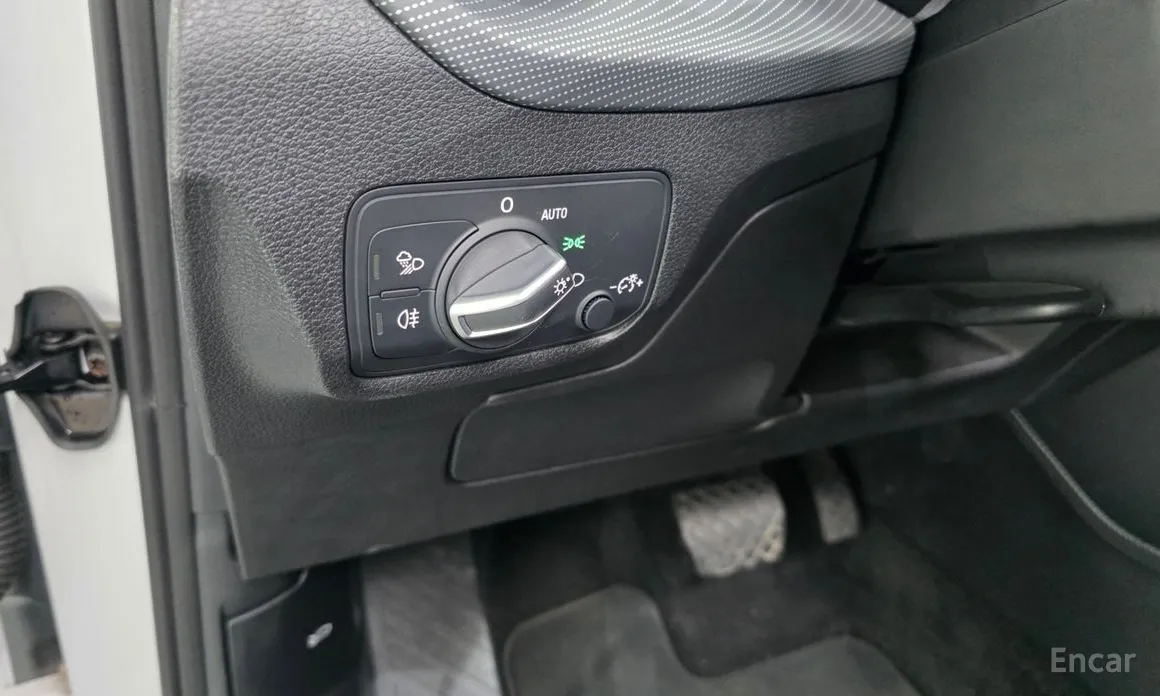 Audi Q2 2017 35 TDI Premium