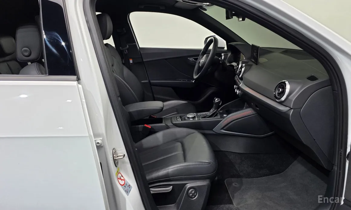 Audi Q2 2017 35 TDI Premium