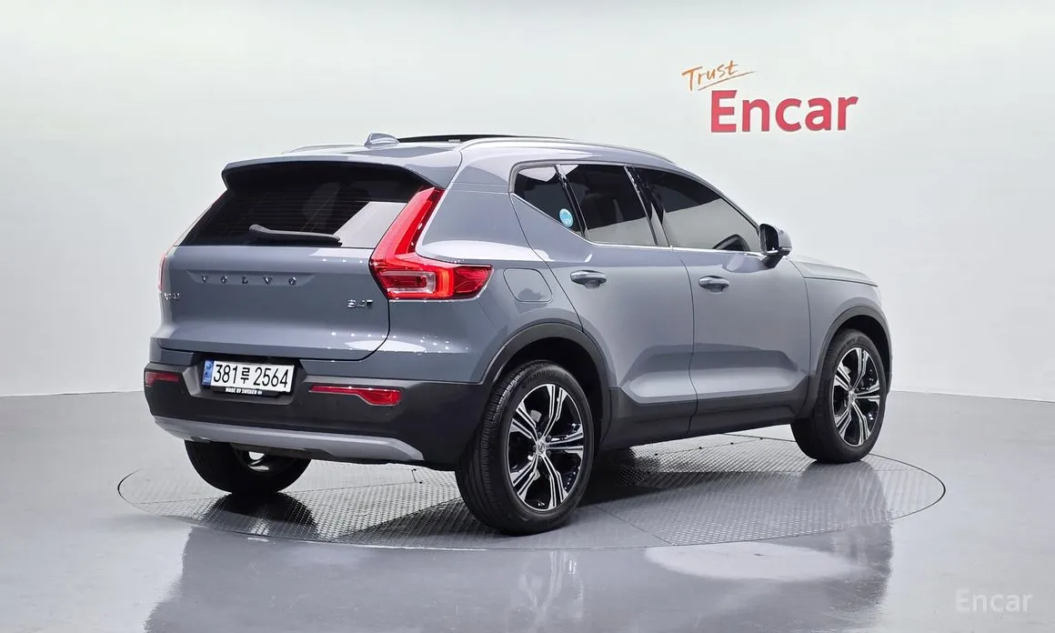 2018 Volvo XC40