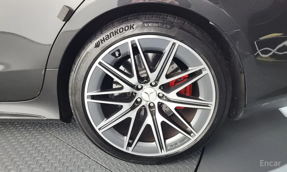 Фото 5 - Mercedes-Benz AMG GT