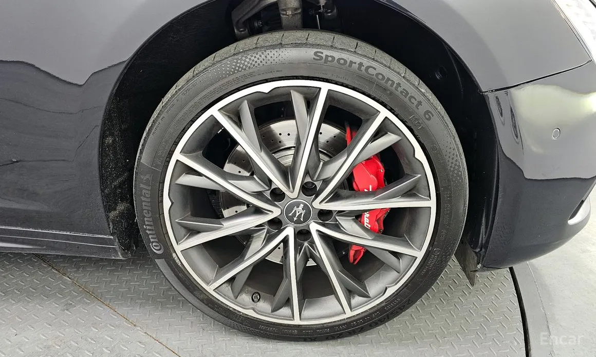 2013 Maserati Ghibli