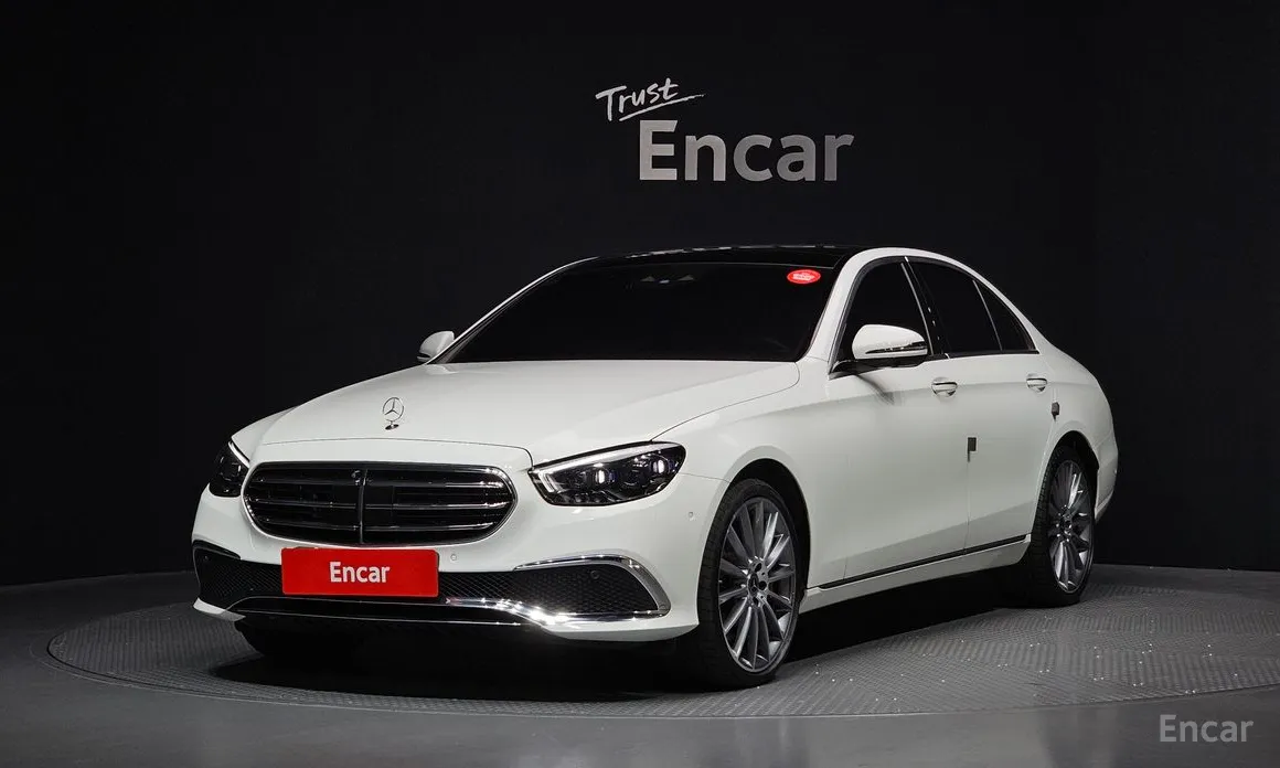 Фото 1 - Mercedes-Benz E-Class