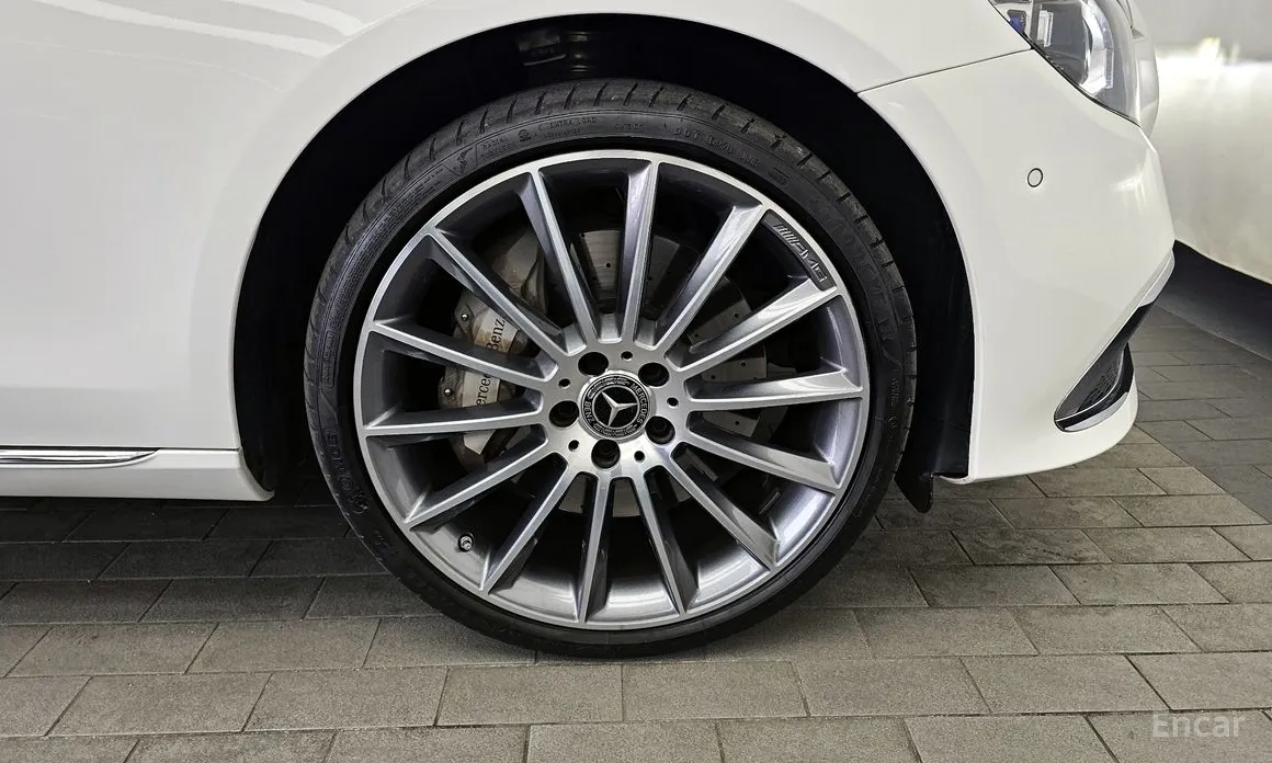 Фото 5 - Mercedes-Benz E-Class