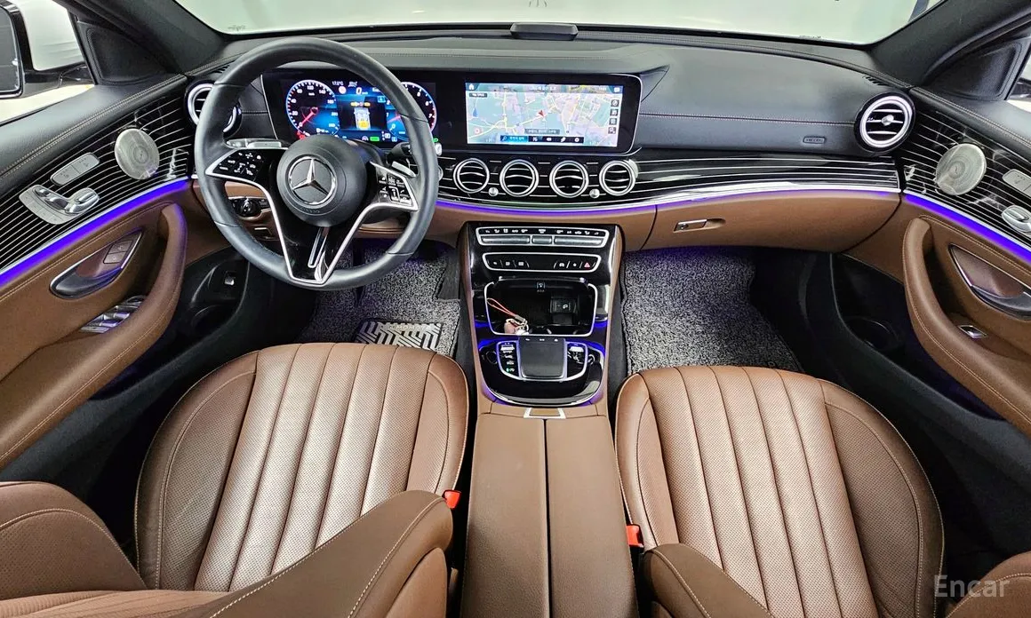 Фото 7 - Mercedes-Benz E-Class
