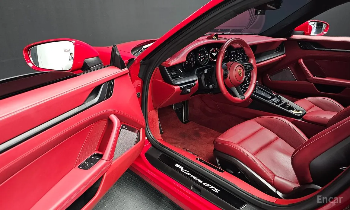 Porsche 911 2019 Carrera GTS
