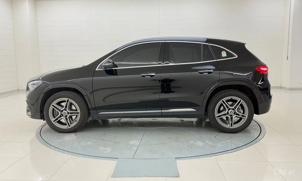 Фото 2 - Mercedes-Benz GLA-Class
