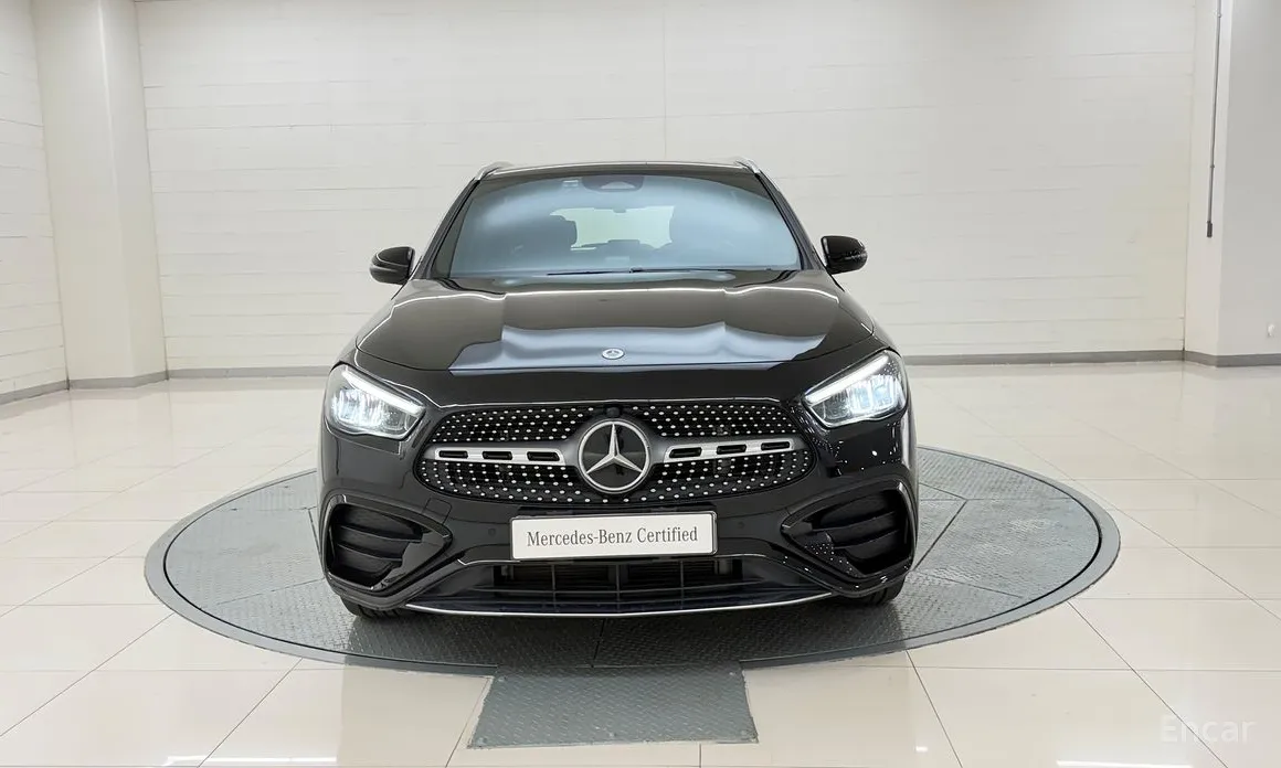Фото 8 - Mercedes-Benz GLA-Class