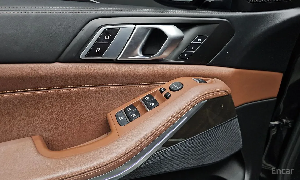 Фото 18 - BMW X5