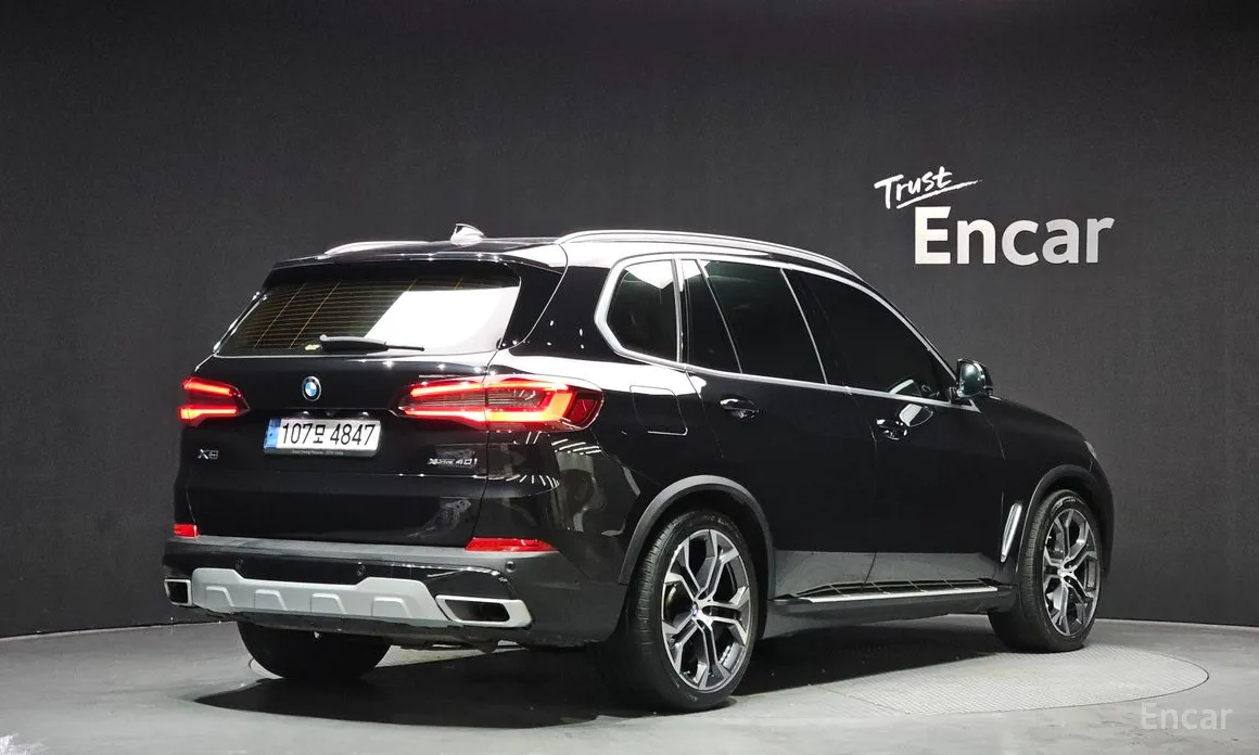 Фото 2 - BMW X5